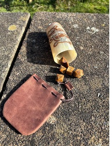 Dados de Piedra Blanca Premium Hechos a Mano, Estilo Animal, Tacto Real, Pulidos, para Juegos de Rol, Dungeons & Dragons, Ludo, Accesorio para Juegos de Interior para Niños - Product Image 3