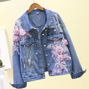 El más nuevo estilo Lady Denim Jean Jacket Ropa de mujer Botón de manga larga Chaqueta de mezclilla de gran tamaño para mujer Chaqueta de mezclilla - Product Image 2