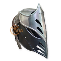 Casque fermé de chevalier médiéval de style moderne, armure de guerrier en argent poli avec impression de découpe pour l'artisanat du métal des batailles