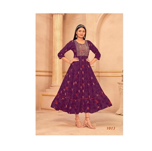 High on Demand Festival de bodas y ocasión de recepción Rayón con estampado de papel de aluminio Flair Kurti Vestido para mujer - Product Image 1