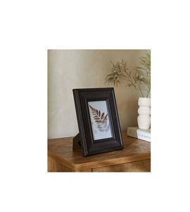 Cadre photo artisanal en bois traditionnel, couleur et taille personnalisables, pour décoration murale ou sur table, style classique en bois, pour une touche culturelle à la maison. - Product Image 5