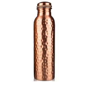 Botella de Agua de Cobre Puro Martillado para Regalos Corporativos de Boda, Botella de Metal Ayurvédica Hecha a Mano para Uso Diario y Yoga - Product Image 1