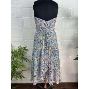 Vestido Maxi Halter Floral Hecho a Mano, Estilo Boho Vintage, Elegante, Talla XS, Largo hasta la Rodilla, Transpirable y Sostenible, para el Día a Día o el Club - Product Image 6