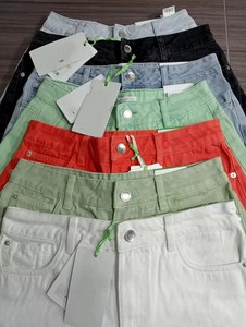 Shorts Bermuda de Verano Personalizados, Transpirables, de Secado Rápido, con Cierre de Cremallera y Botones, Casuales, de Lona, Ajustados, hasta la Rodilla, Desgarrados, para Mujer - Product Image 4
