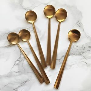 Cucharas de postre pulidas de latón de nuevo diseño, cuchara hecha a mano para diseño de esmalte con temas personalizados para bodas y fiestas 2024 - Product Image 4