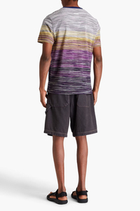 Camiseta a rayas para hombre, degradado púrpura vibrante amarillo y blanco con una camiseta de cuello redondo azul audaz para todos los días - Product Image 3