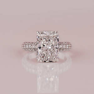 Bague de fiançailles classique en diamant de taille rayonnante cultivée en laboratoire plaqué or massif 18KT Hidden Halo Trendy Style IGI Certified Fine Ring - Product Image 6