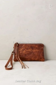 Bolso de Mano de Cuero Elegante de Calidad de Exportación, para Llevar tu Estilo Esencial, Bolso de Mano de Cuero Plegable que Ofrece Estilo y Practicidad - Product Image 4