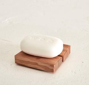 Porte-savon en bambou de qualité supérieure avec finition naturelle, durable, écologique et antidérapant pour lavabo de salle de bain - Product Image 2