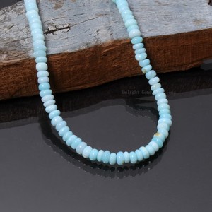 Collier de bijoux en résine Elegance Colliers de mode en résine artisanale multicolore avec une touche de luxe par l'artisanat du croissant - Product Image 3