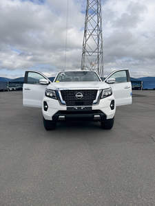 Camioneta Nissan Navara 2025, Doble Cabina, 2.5 LE Plus, 4x4, Transmisión Manual - Product Image 5