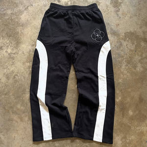 กางเกงวอร์มลำลองผู้ชายคุณภาพสูง น้ำหนักเบา แฟชั่นใหม่ ระบายอากาศได้ดี ทรงหลวม ขาตรง ลายทางโค้ง - Product Image 4