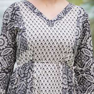 Ensemble Kurta Anarkali pour femme en coton imprimé floral noir avec pantalon et dupatta 48 pouces Vêtement indien élégant - Product Image 5