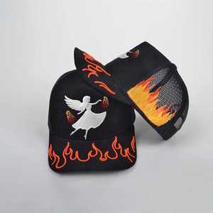 Premium 3D Broderie Plaine De Mode Casquette De Camionneur pour Hommes Logo Personnalisé Maille Chapeau Réglable Strapback 5 Panneau Casual Streetwear Cap - Product Image 5