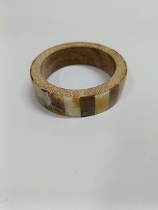 Nouveau design personnalisé bijoux en résine époxy vraies fleurs charme bois résine bracelet manchette bracelet - Product Image 4