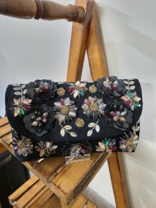 Bolso de mano con cuentas hecho a mano, detalles de piedras, bolso de noche, bolso de boda, para fiestas, elegante, bolso de mano para mujer, calidad de exportación, el más vendido - Product Image 2