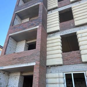 Panneaux de façade élégants avec logo personnalisé et image de marque Logo personnalisé et image de marque sur panneaux préfabriqués - Product Image 4