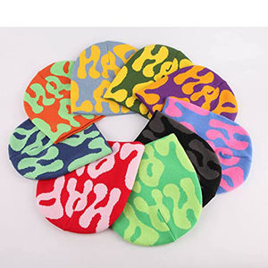 Bonnet d'hiver sportif imprimé sur tout Logo personnalisé Y2K Bonnets Mea Culpa fabriqués pour les adultes - Product Image 3