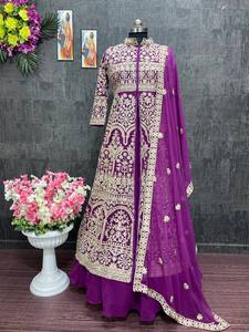 ชุด lehenga ดีไซเนอร์หรูพร้อมงานปักหนาสำหรับงานเลี้ยงงานแต่งงานและงานเฉลิมฉลองโกติ - Product Image 5