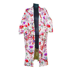 Bata de Invierno Ecológica 100% Algodón para Mujer, Larga, Tejida, con Estampado Floral, Cuello en V, Cierre con Cordón, Mangas Tres Cuartos - Product Image 1