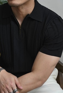 เสื้อยืดโปโลผู้ชายแบบมีซิปสำหรับใส่ทำงานเสื้อคอปกลายทางทรงหลวมแขนสั้นทรงหลวมสไตล์อเมริกันฤดูร้อน - Product Image 3