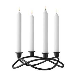 Bougeoirs en métal de meilleure qualité pour le salon Bougeoirs faits à la main en métal Artisanat en métal Style moderne pour usage décoratif à la maison - Product Image 1