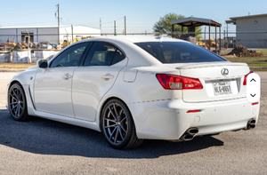Lexus IS F 2011 Usado a Precio Accesible, Motor V8 de 416 hp, Interior Bicolor - Product Image 4