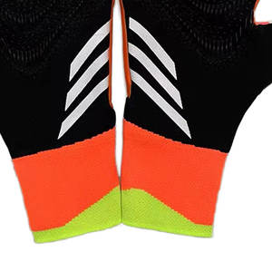 ถุงมือผู้รักษาประตูแบบกำหนดเอง ยางลาเท็กซ์คุณภาพสูง จับกระชับ ผลิตขั้นต่ำน้อย ทนทาน ดีไซน์ยืดหยุ่น ระบายอากาศได้ดี สวมใส่สบาย เหมาะสำหรับมืออาชีพ - Product Image 6