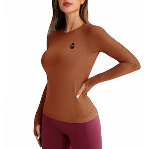 Vente en gros de t-shirt de course respirant pour femmes de la meilleure qualité Nouvelle arrivée avec service OEM - Product Image 3