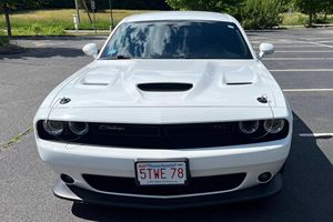 Dodge Challenger RT Scat Pack 2020 Usado en Excelentes Condiciones, Preparado de Fábrica para Carreras de Drag, 11 mil Millas, Motor Hemi V8 de 6.4 Litros - Product Image 1
