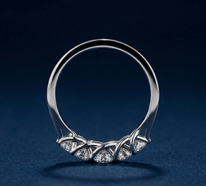 Anillo de Diamantes Cultivados en Laboratorio de 0.85ctw, Estilo Vintage, Anillo de Oro de 14K, 5 Piedras Redondas Brillantes, Anillo de Compromiso y Boda - Product Image 4