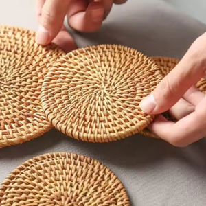 Vietnam fait à la main fleur rotin boisson sous-verres boîte écologique en osier naturel tasse tapis pour vacances décoration de la maison TUYET DUNG - Product Image 1