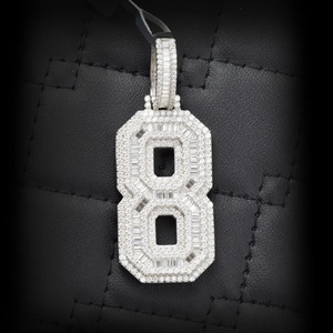 Pendentif Croix Personnalisé en Argent 925 Style Hip Hop, Design Tendance Streetwear Sertie de Diamants Moissanite, Breloques Personnalisées - Product Image 1