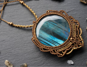 Belle qualité Opalite Quartz macramé collier 5-8mm environ boule forme pierres précieuses petites perles en laiton pendentifs en cristal breloques - Product Image 4