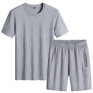 Conjunto de camiseta y pantalones cortos informales de verano para hombre 100% algodón - Product Image 4