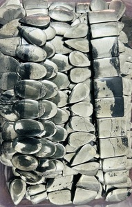 Pyrite dorée naturelle de qualité supérieure AAA, paire de cabochons, pierre précieuse en vrac, taille personnalisée, Trimurti Gems, certifiée par un tiers, haut de gamme - Product Image 3