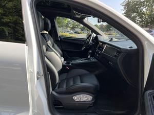 Macan GTS Sport Chrono 2021 de Lujo con Paquetes Premium Plus, de Propietario en California, Motor Turbo V6 - Product Image 5