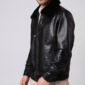 Chaqueta de piel de pitón negra para hombre, Cazadora Bomber de cuero con relieve de piel de serpiente, con cuello Rex desmontable - Product Image 5