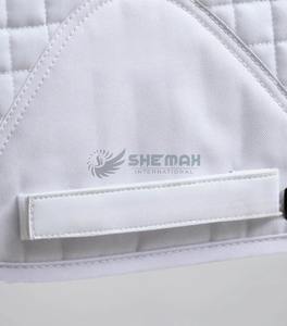 Selle anglaise matelassée douce et respirante offrant un design durable et de soutien pour les chevaux, offrant confort et stabilité. - Product Image 6