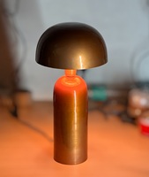 Lampe de table en métal de style européen du milieu du siècle, lampe en forme de champignon dorée faite à la main, esthétique Wabi Sabi, AC/DC, écologique, luxe