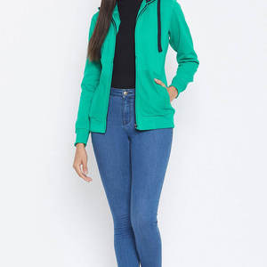 Nueva llegada Sudaderas con cremallera para mujer Estilo de moda transpirable con logotipo frontal Precios razonables para ropa de invierno al aire libre - Product Image 4