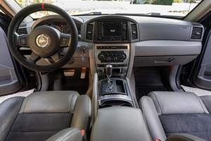 รถจี๊ป แกรนด์ เชอโรกี เอสอาร์ที8 ปี 2006 มือสอง สภาพดี พวงมาลัยซ้าย มาตรฐานไอเสียยูโร 4 - Product Image 3