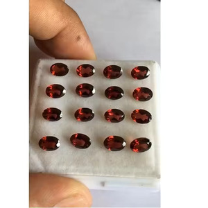 Garnet AAA chất lượng ánh sâu màu Đỏ Hue mỗi đá quý là chuyên nghiệp cắt trong pha trộn hình dạng phản ánh ánh sáng với một quyến rũ sáng chói - Product Image 1