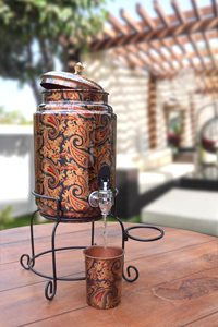 Navire distributeur d'eau en cuivre pur artisanal traditionnel avec couvercle pour les avantages ayurvédiques et la consommation quotidienne - Product Image 4