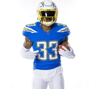 Camiseta de fútbol americano cosida personalizada hecha en Pakistán para entrenamiento deportivo de equipo y ropa de rendimiento del día del juego - Product Image 5