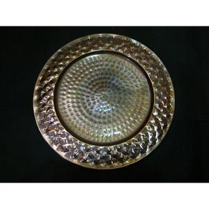 Placas de cargador metálicas de diseño respetuosas con el medio ambiente con un ambiente Vintage para instalaciones de comedor de estilo rural o rural - Product Image 2