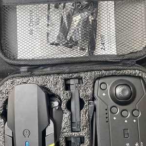 Dron Comercial 4K de EE. UU. - Material Plástico y Polímero, Modelo Lakeland FL - Product Image 1