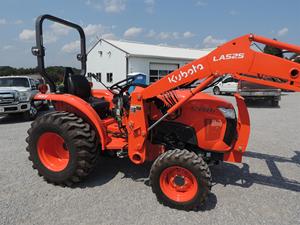 Livraison rapide en stock tracteur agricole KUBOTA 4WD de grande puissance acheter un tracteur agricole de qualité supérieure au prix de gros - Product Image 3