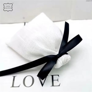 ถุงผ้าแคนวาสขนาดเล็กทำจากผ้าฝ้ายแบบหูรูดถุงผ้าลินินของขวัญคริสต์มาสทำจากผ้าแคนวาสแบบกำหนดเอง - Product Image 5