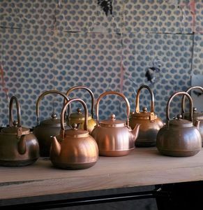 Decorative traditional copper <b>kettle</b> with handmade finish wide base and authentic rustic look for display or use - Product Image 5